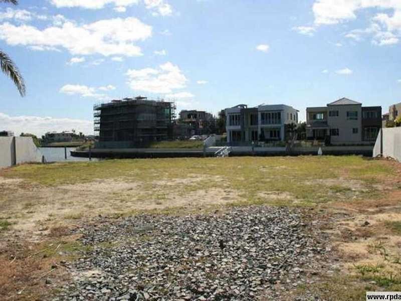 Lot 239 (17) Queen Anne Court, Sovereign Islands QLD 4216